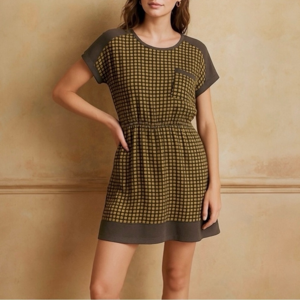 Line & Dot Silk Casual Geometric Print A-Line Dress in Gray/Gold Size M